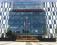 这群牛人开创了绿色建筑新“石”代